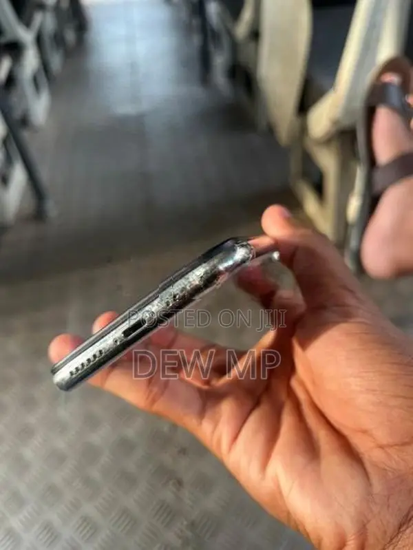Apple iPhone X 256GB (Used)