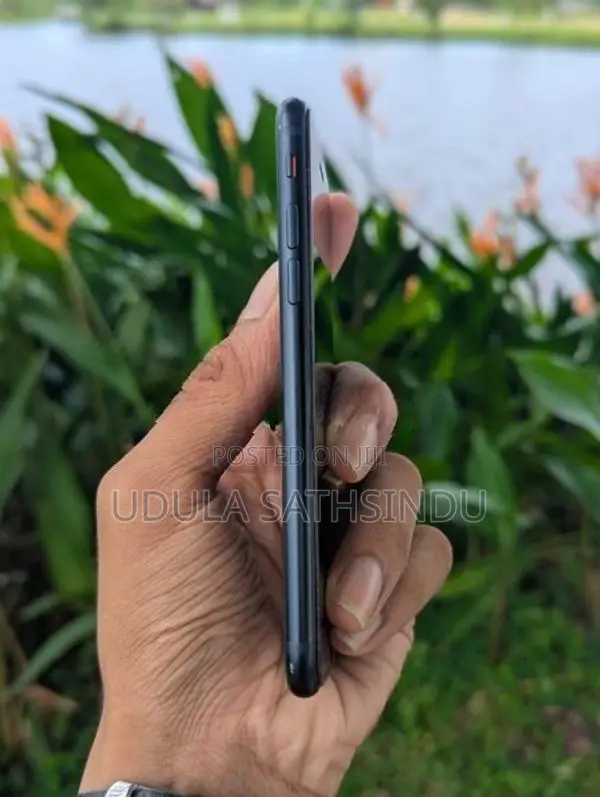 Apple iPhone SE 3 2022 (Used)