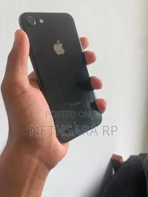 Apple iPhone 8 Black (Used)