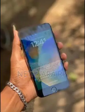 Apple iPhone 8 Black (Used)
