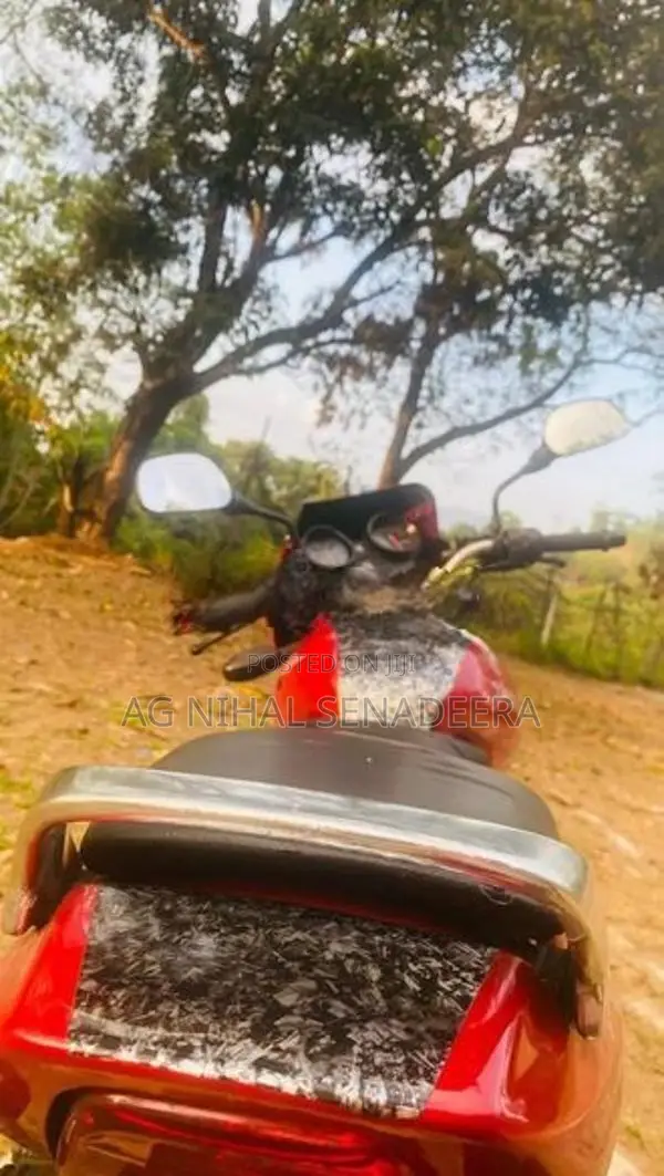 Bajaj Pulsar 180 2006