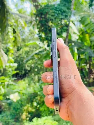 Apple iPhone 16 128GB (Used)