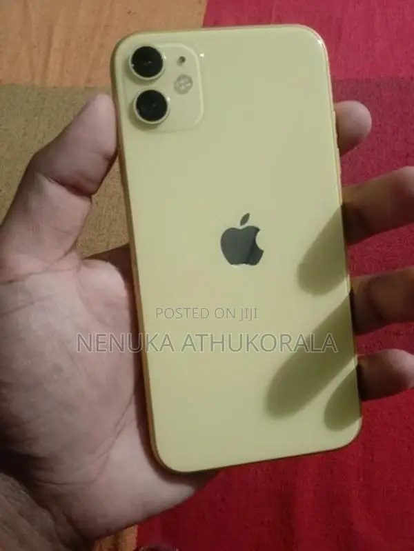 Apple iPhone 11 256GB (Used)