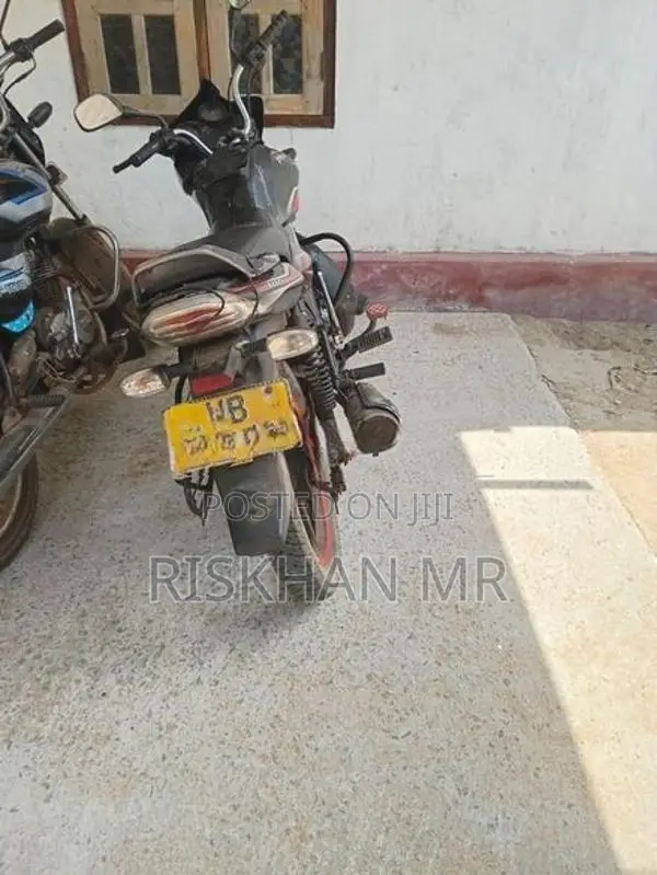 Bajaj Discover 2010