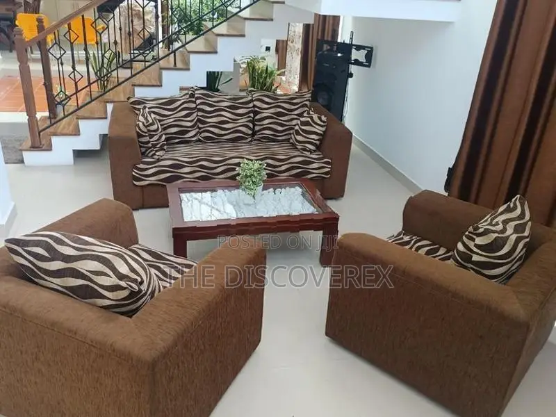 3+1+1 Sofa Set with Coffee Table
