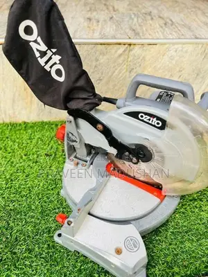 Ozito 210mm Compound Mitre Saw
