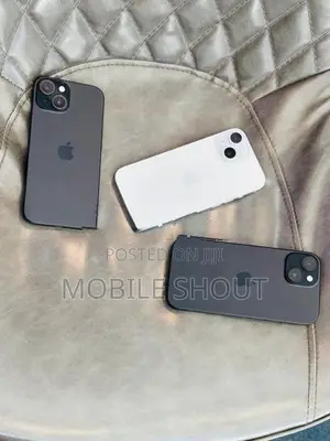 Apple iPhone 15 128GB (Used)