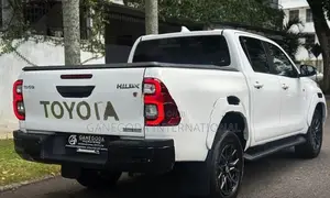 Toyota Hilux Z-GR Sport 2023