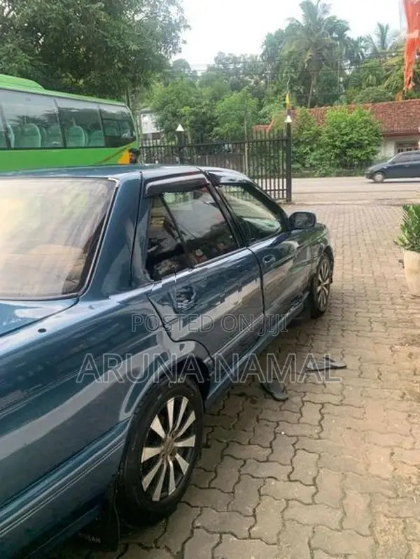 Nissan Sunny 1997