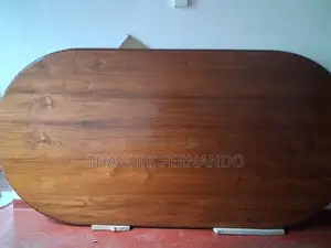 මේස හා පුටු