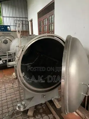 Retort machine