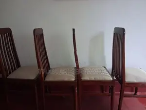 මේස හා පුටු