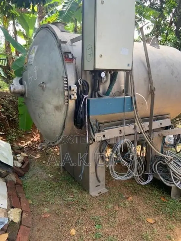 Retort machine
