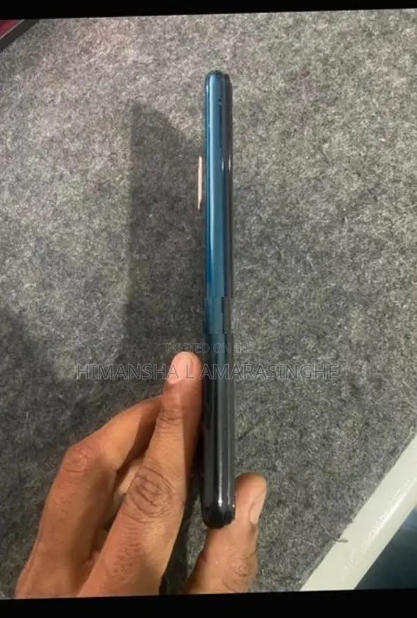Vivo Y17 8GB 256GB (Used)