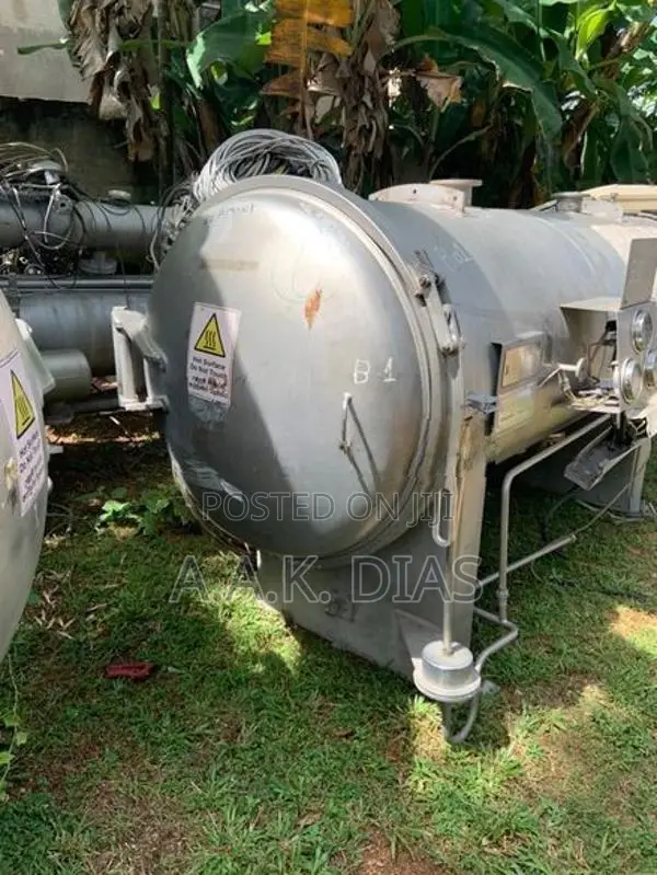 Retort machine