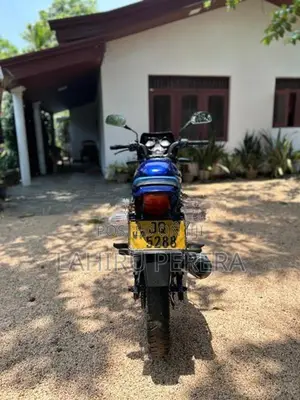 Bajaj Pulsar 150 2004