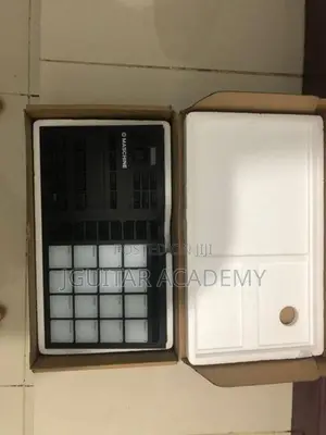 Native instruments Maschine mikro 3