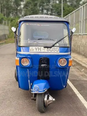 Bajaj RE 2012