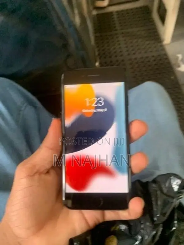Apple iPhone 7 (Used)