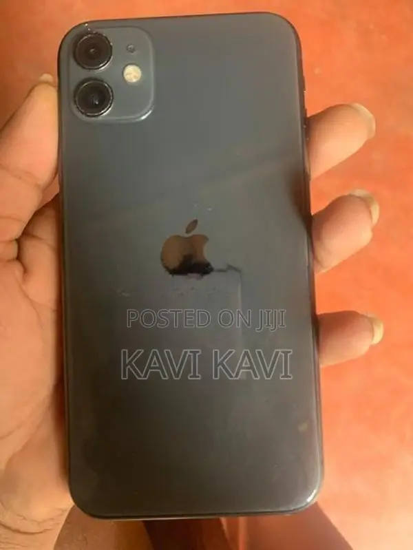 Apple iPhone 11 128GB (Used)