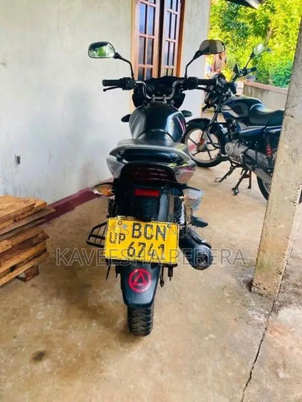 Bajaj Discover 125 2015
