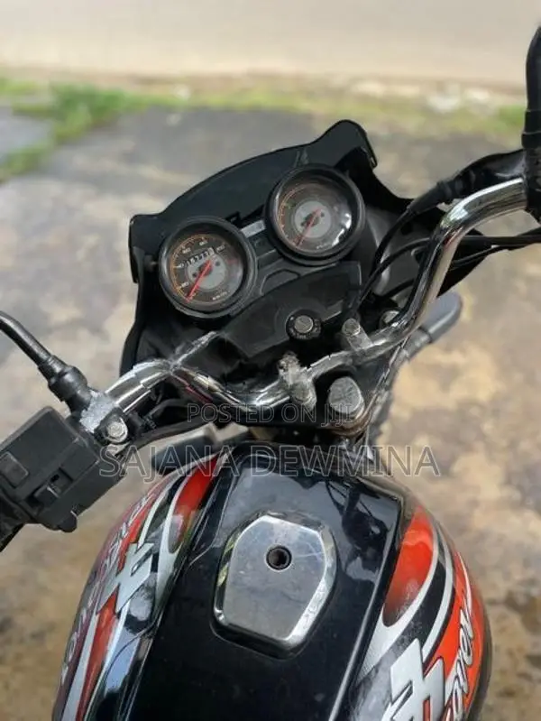 Bajaj Discover 100 2010