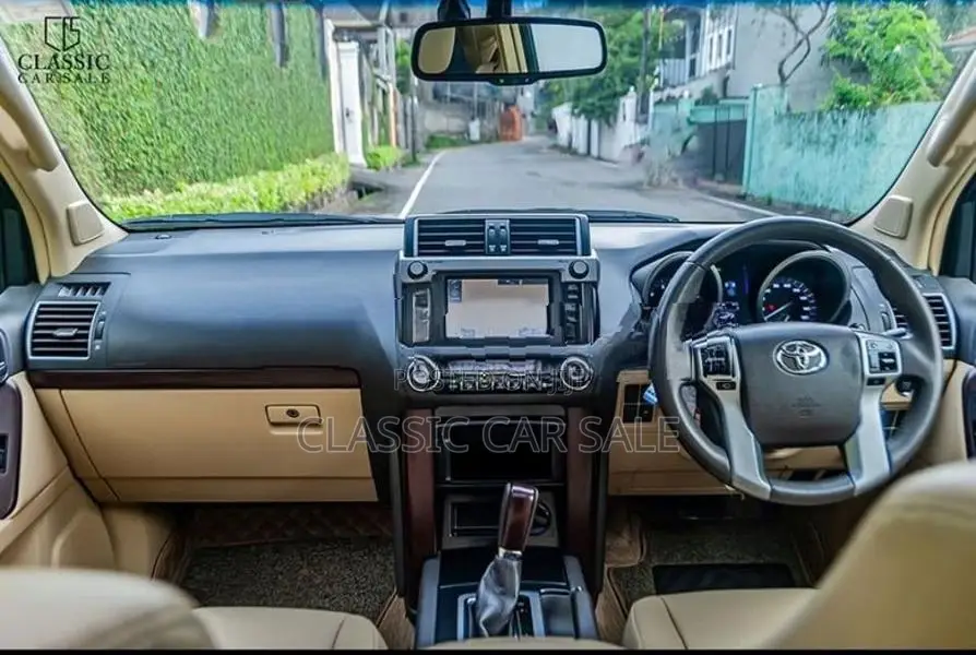 Toyota Land Cruiser TX 2015