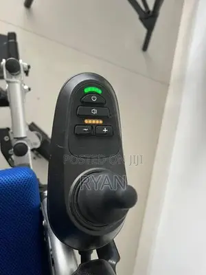 Electric wheelchair