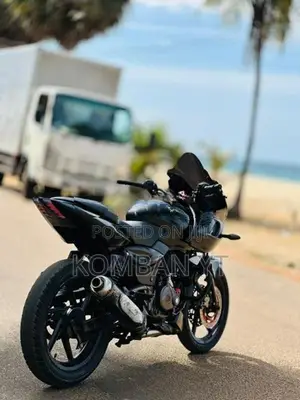 Bajaj Pulsar 200 2009