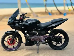 Bajaj Pulsar 200 2009