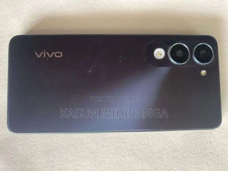Vivo Y04 64GB (Used)