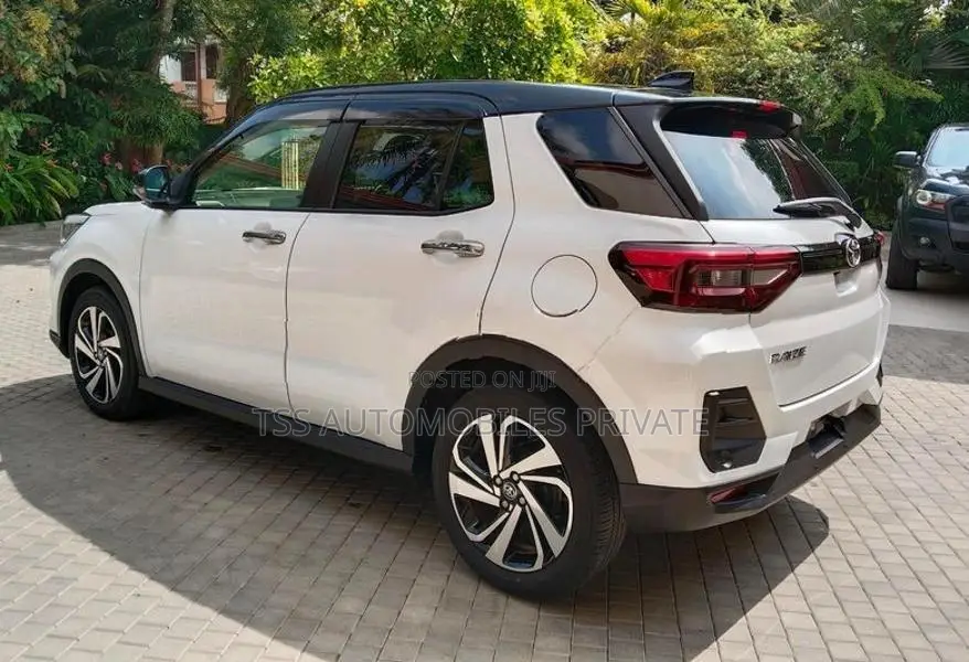 Toyota Raize Z 360° Apple CarPlay 2023