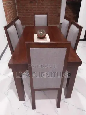 Dinning Table with 6 Cushion Chairs -Li 60