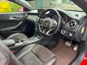 Mercedes Benz CLA 180 2016
