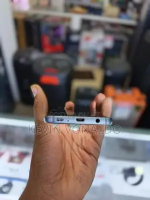 Samsung Galaxy S7 (Used)