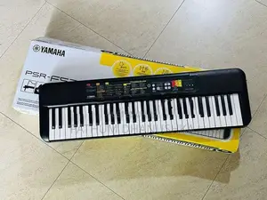 Yamaha PSR-F52 Keyboard