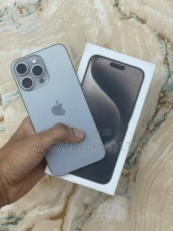 Apple iPhone 15 Pro Max 256GB (Used)