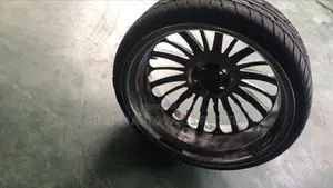 Lexus Jeep 22/35/275 Tyre