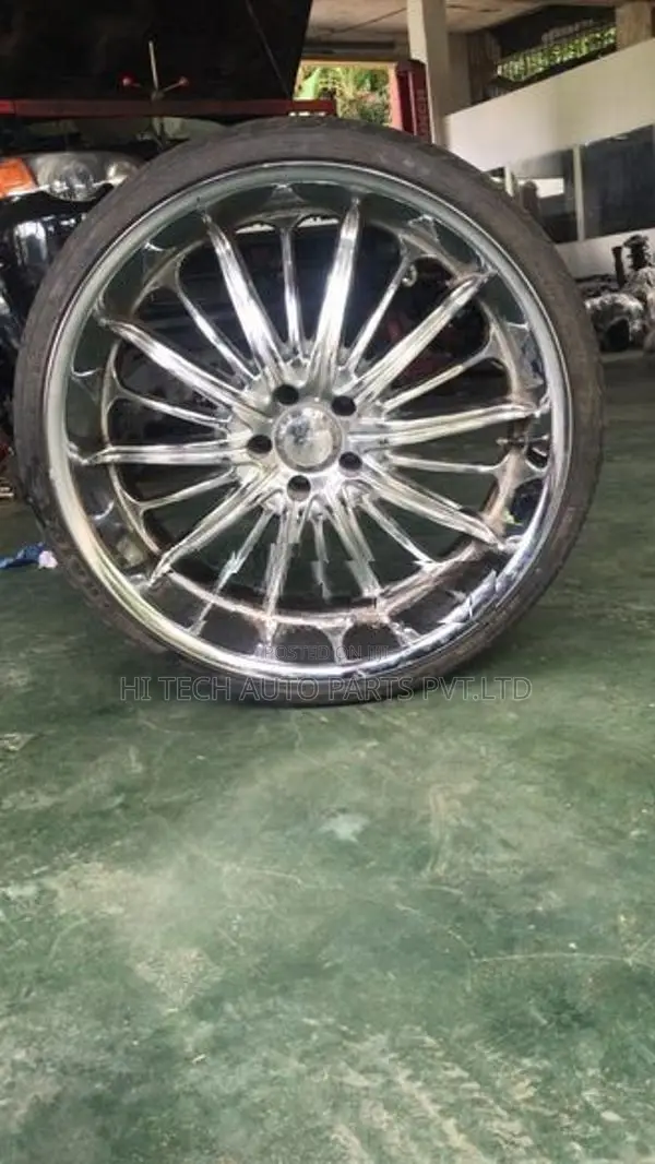 Lexus Jeep 22/35/275 Tyre
