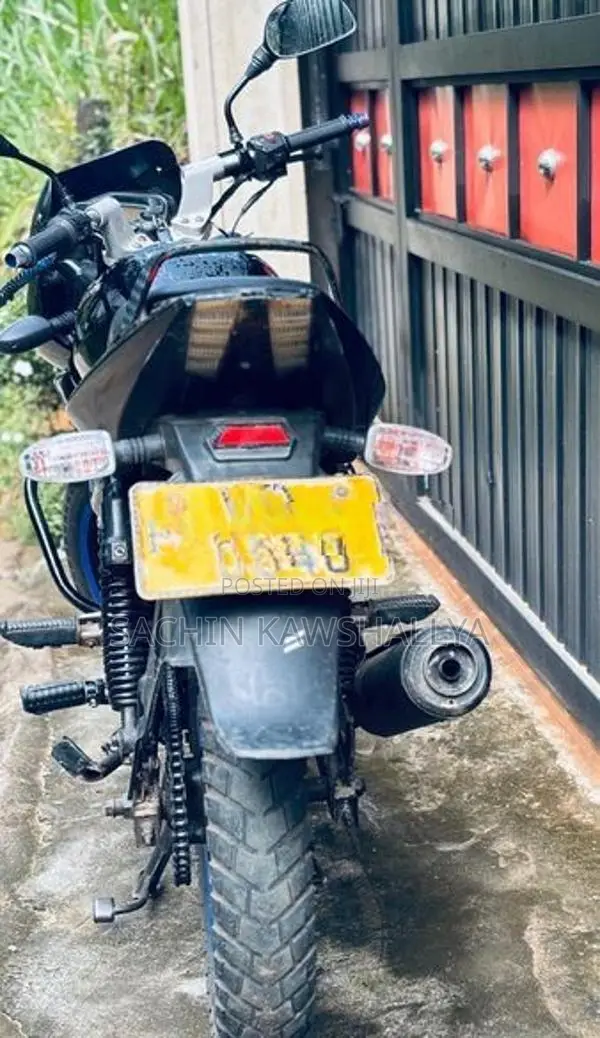 Bajaj Pulsar 150 2010