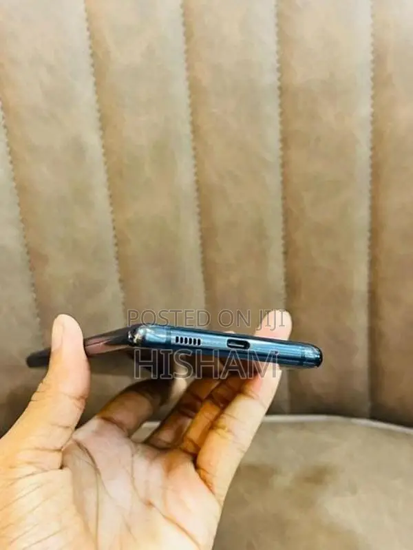 Samsung Galaxy S20FE 128GB (Used)