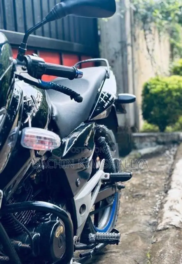 Bajaj Pulsar 150 2010