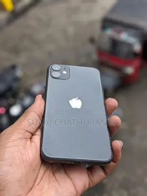 Apple iPhone 11 (Used)