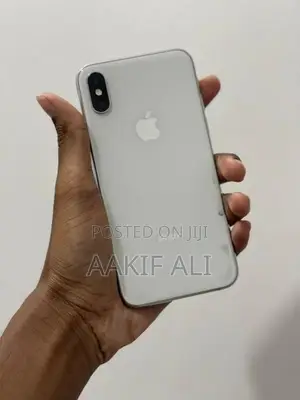 Apple iPhone XS (Used)