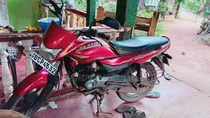 Bajaj Platina 100 ES 2015