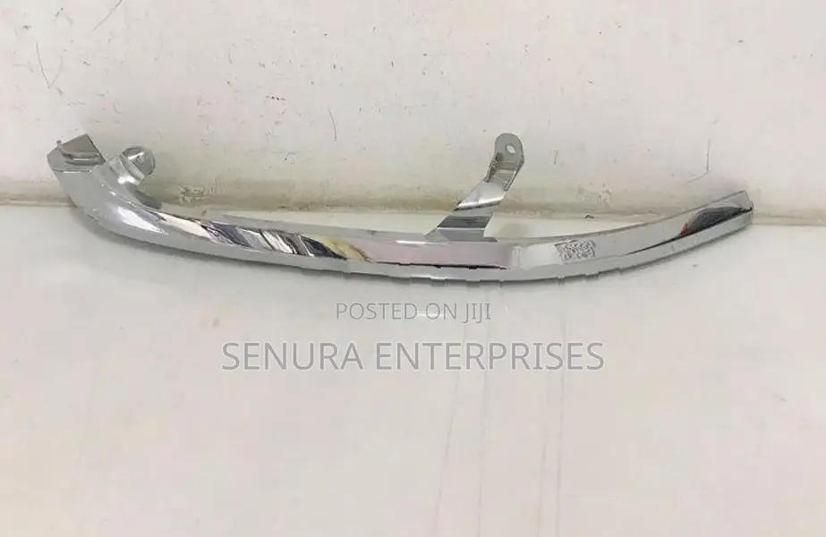 Suzuki Spacia Custom MK53S Head Light Garnish
