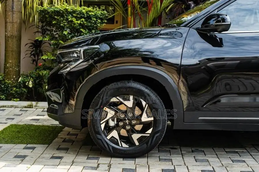 Kia Sonet GTX+ (Aurora Black) 2026
