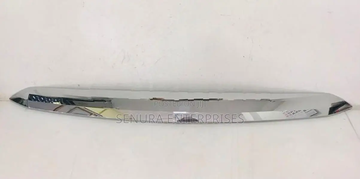 Toyota Alphard AGH30W Bonnet Nickel Garnish