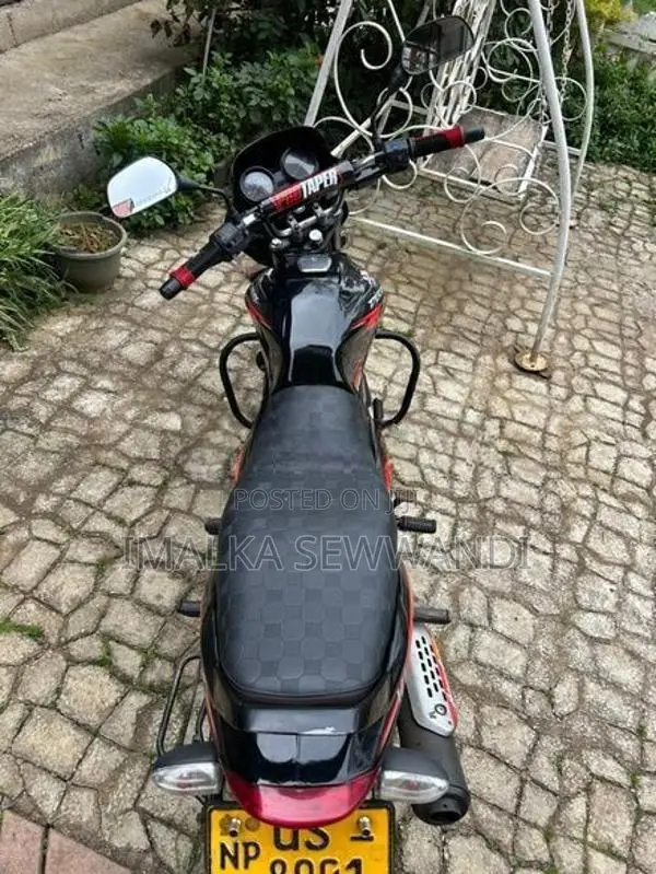 Bajaj Discover 2009