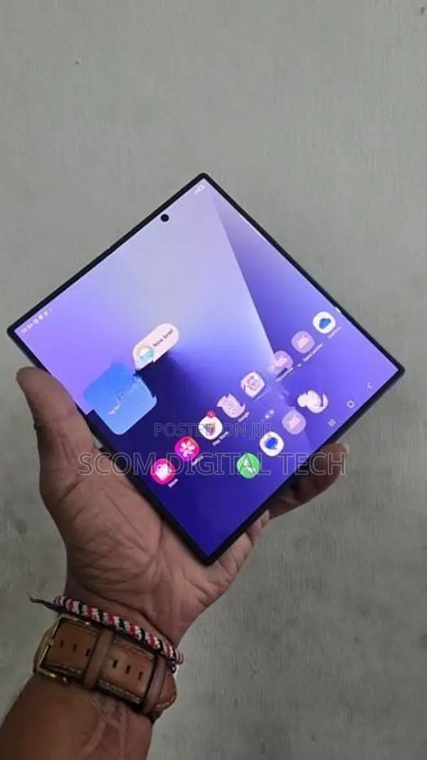 Samsung Galaxy Fold (Used)